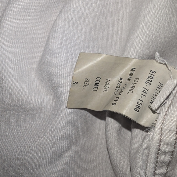 Citizens Of Humanity Soft Gray Button-Down Shirt - Picture 4 of 5